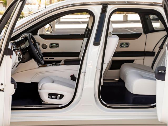 2027 Rolls-Royce Ghost Unknown