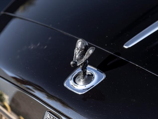 2018 Rolls-Royce Dawn Base