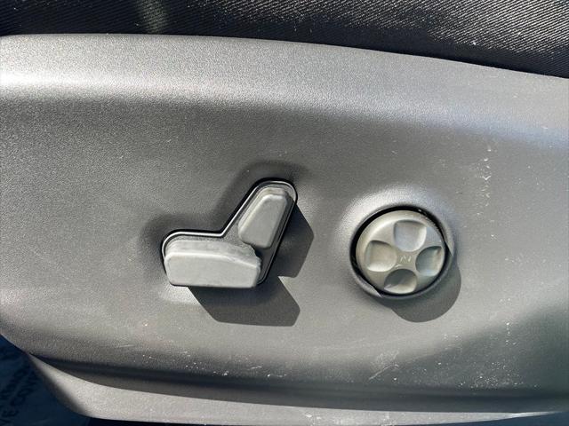 2027 Chrysler Pacifica Limited AWD