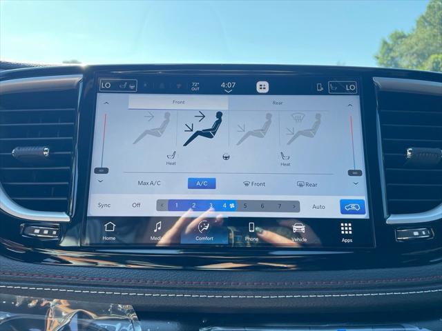 2027 Chrysler Pacifica Limited AWD