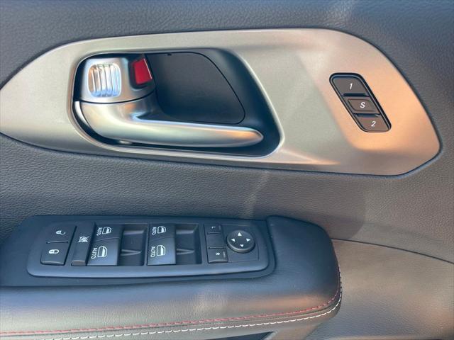 2027 Chrysler Pacifica Limited AWD