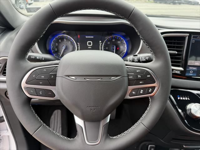 2027 Chrysler Pacifica LX