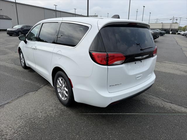 2027 Chrysler Pacifica LX