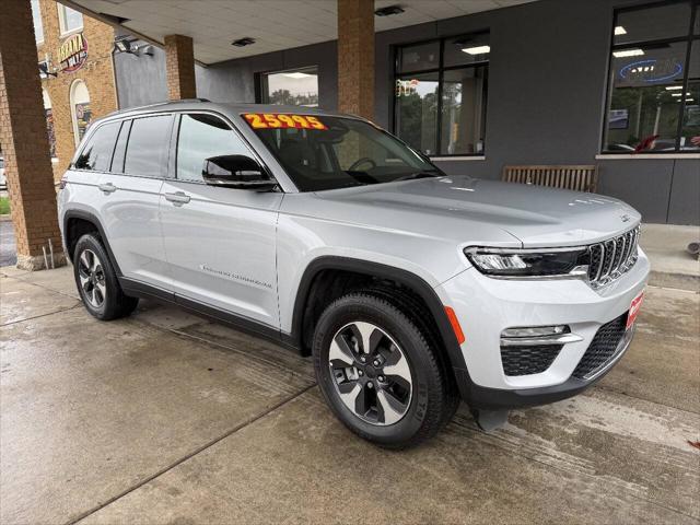 2022 Jeep Grand Cherokee Limited 4x4 for sale in Milwaukee, WI