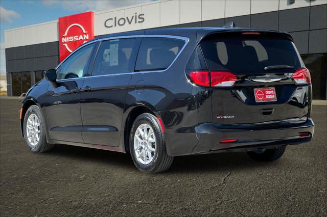 2023 Chrysler Voyager LX