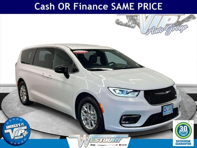 2026 Chrysler Pacifica Select for sale in Hicksville, NY