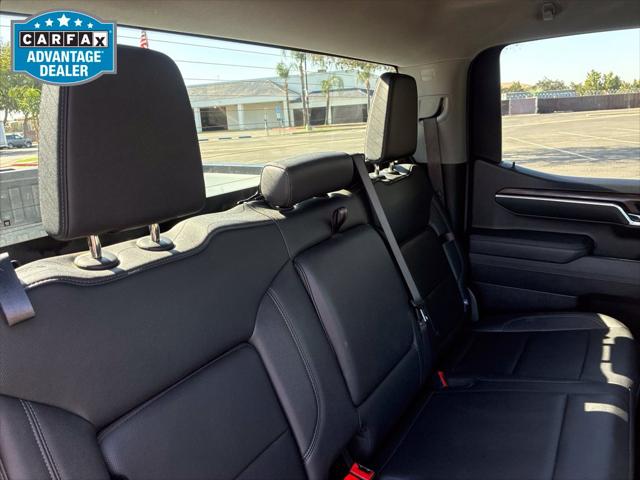 2025 GMC Sierra 1500 4WD Crew Cab Short Box SLT