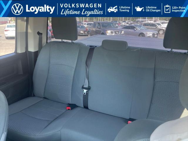 2018 Ram 1500 Express Crew Cab 4x4 57 Box
