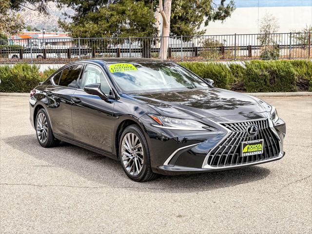 2025 Lexus ES 300h Luxury