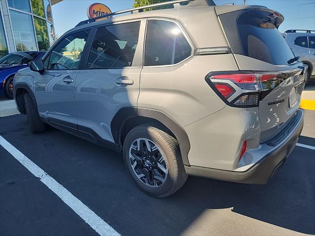 2025 Subaru Forester Premium