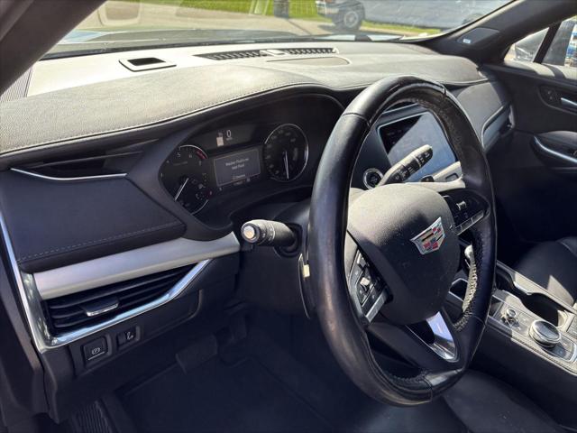 Used 2020 Cadillac XT4 AWD Premium Luxury For Sale in Jackson, MI