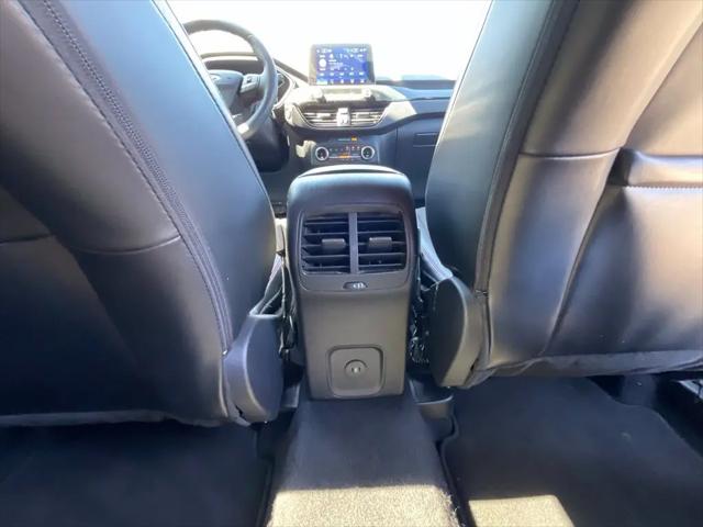 2025 Ford Escape ST-Line Select