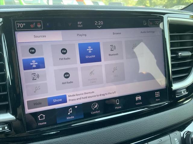 2025 Chrysler Pacifica Select