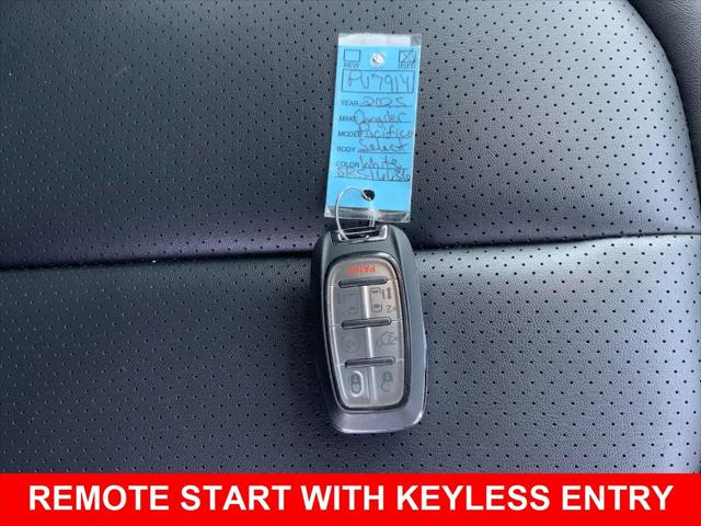 2025 Chrysler Pacifica Select