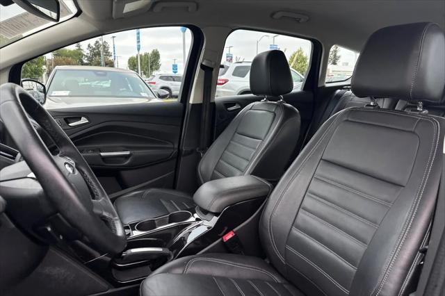 2017 Ford C-Max Energi Titanium