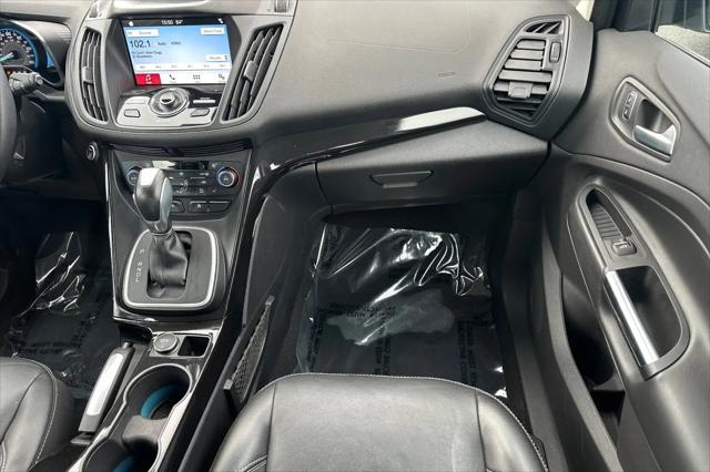 2017 Ford C-Max Energi Titanium