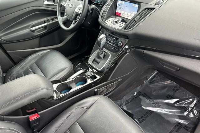 2017 Ford C-Max Energi Titanium