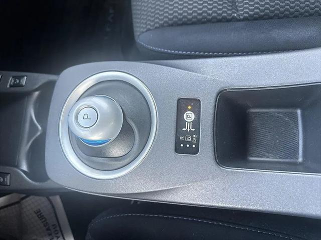 2016 Nissan LEAF S