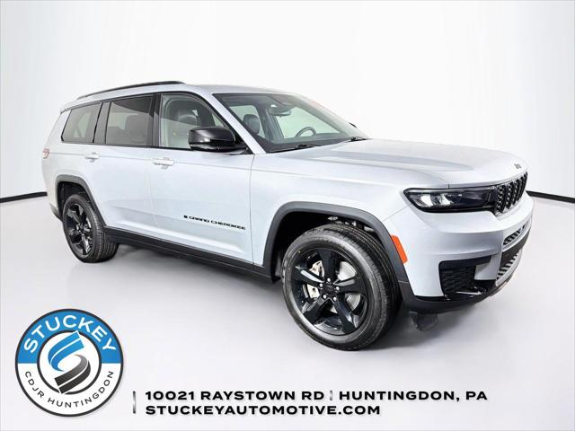 2023 Jeep Grand Cherokee L Altitude 4x4 2023 Jeep Grand Cherokee L Altitude 4x4