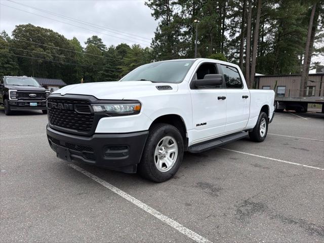 2025 RAM 1500 Tradesman Crew Cab 4x4 64 Box