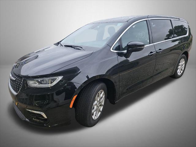 2026 Chrysler Pacifica Select for sale in Sioux City, IA