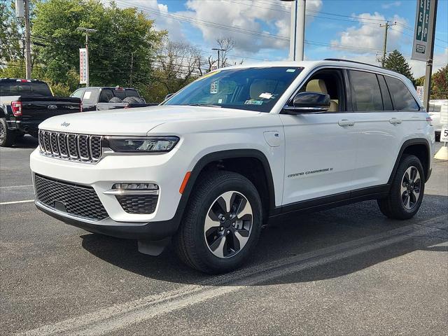 2022 Jeep Grand Cherokee 4xe Limited 4x4 2022 Jeep Grand Cherokee 4xe Limited 4x4