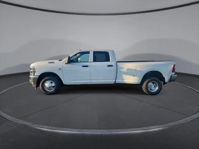 2026 Ram 3500 Tradesman Crew Cab 4x2 8 Box