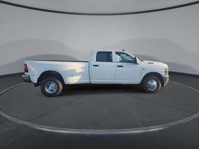 2026 Ram 3500 Tradesman Crew Cab 4x2 8 Box