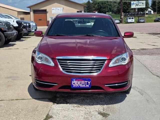 2014 Chrysler 200 LX