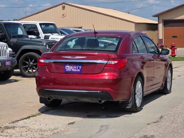 2014 Chrysler 200 LX