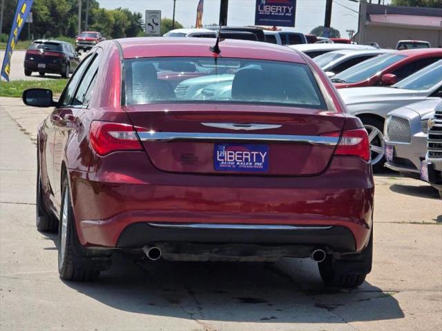 2014 Chrysler 200 LX