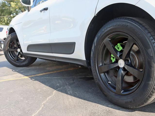 2018 Porsche Macan Base