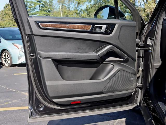 2020 Porsche Cayenne Base