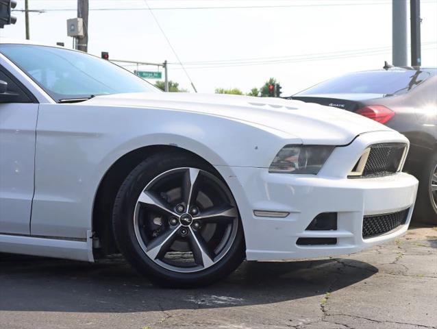 2014 Ford Mustang V6
