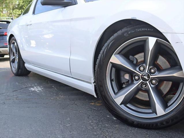 2014 Ford Mustang V6