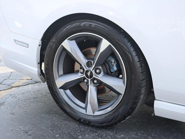 2014 Ford Mustang V6
