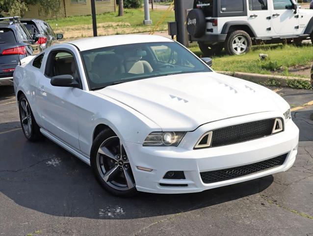 2014 Ford Mustang V6