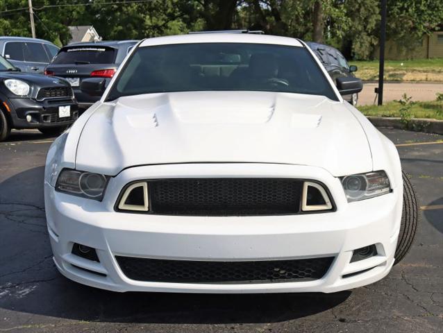 2014 Ford Mustang V6