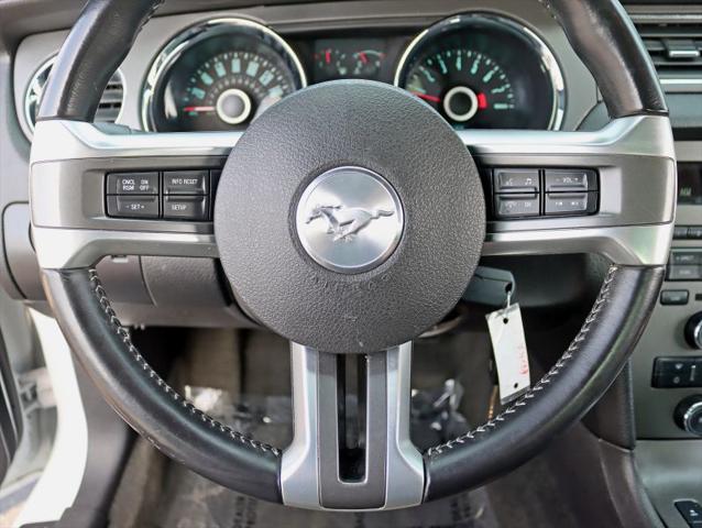 2014 Ford Mustang V6