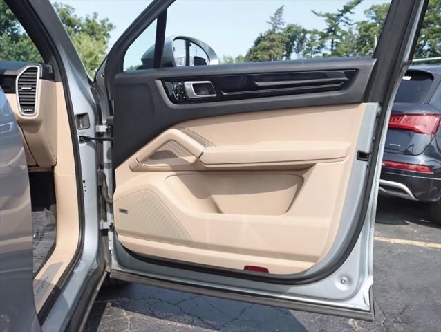 2020 Porsche Cayenne Base