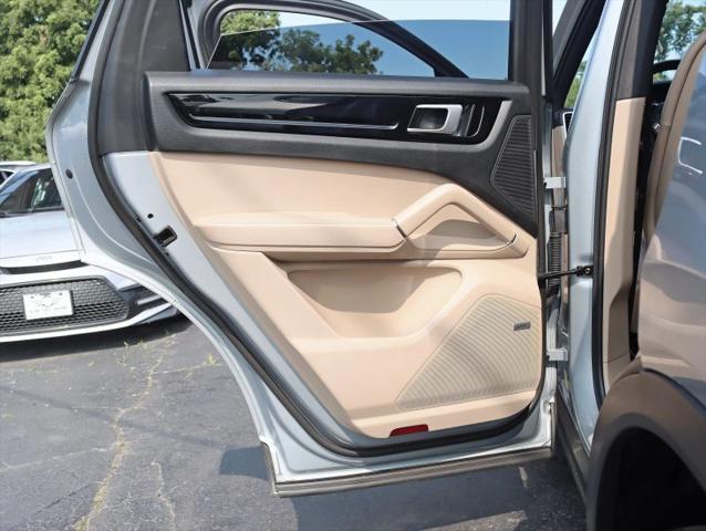 2020 Porsche Cayenne Base