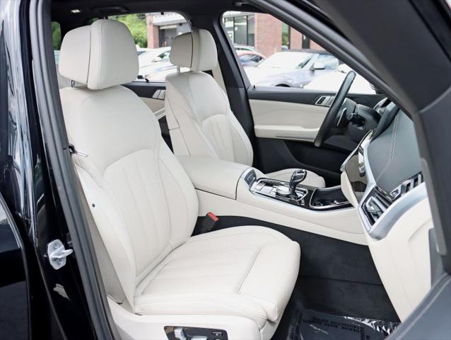 2021 BMW X5 M50i