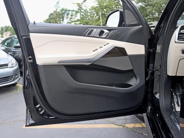 2021 BMW X5 M50i