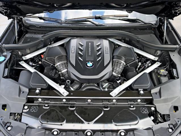 2021 BMW X5 M50i
