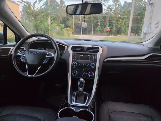 2015 Ford Fusion SE