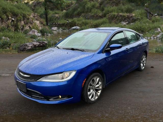 2015 Chrysler 200 S for sale in Newport, MN