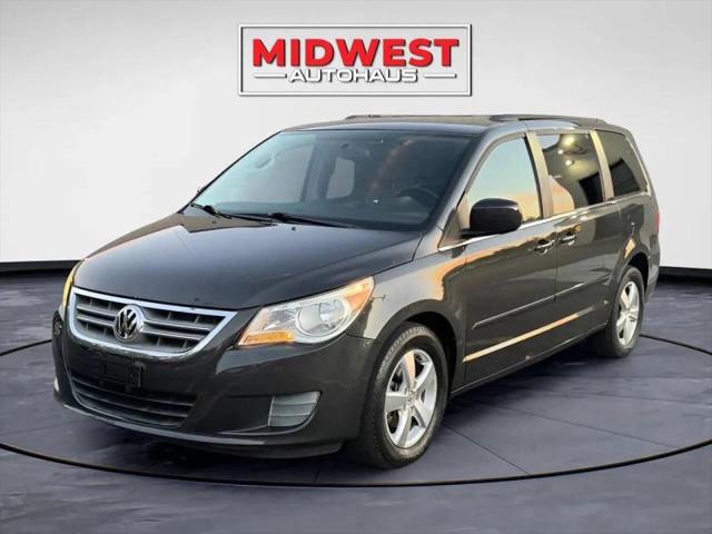 2011 Volkswagen Routan SE for sale in Skokie, IL