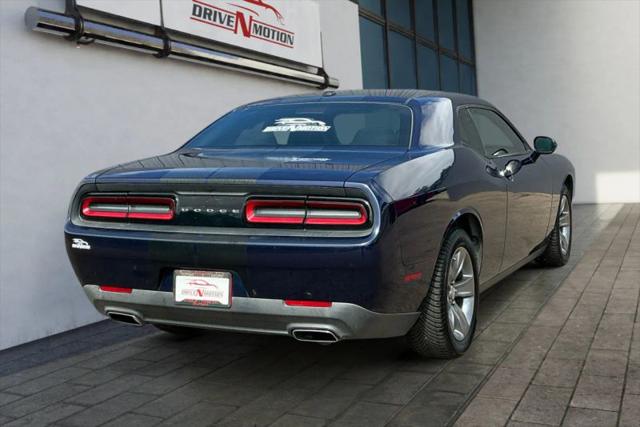 2015 Dodge Challenger SXT