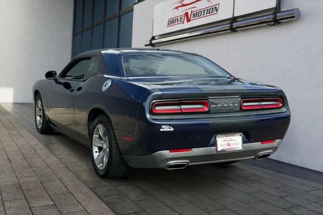 2015 Dodge Challenger SXT