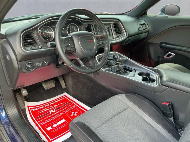 2015 Dodge Challenger SXT